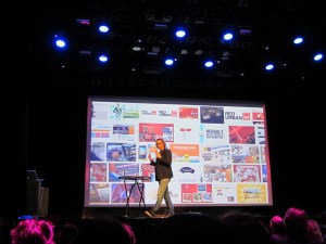Haarlem, vanavond:  Jelle Kolleman vertelt op het podium van het Patronaat over zijn nieuwste plannen (foto: René Hoeflaak) 