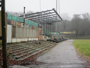 Stadion De Wageningse Berg, 9 maart 2013: Strijden tegen verloedirig.(foto: René Hoeflaak)