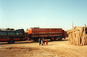 April 1994, Syrië, Mari: Rolling Hotel (foto: René Hoeflaak)  