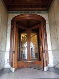 Rotterdam, draaideur Maaskade 113 (foto: René Hoeflaak)