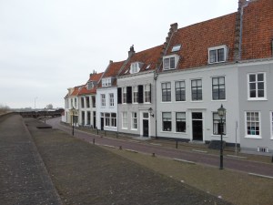 De kade van Alphen aan den Rijn (foto: rené Hoeflaak)