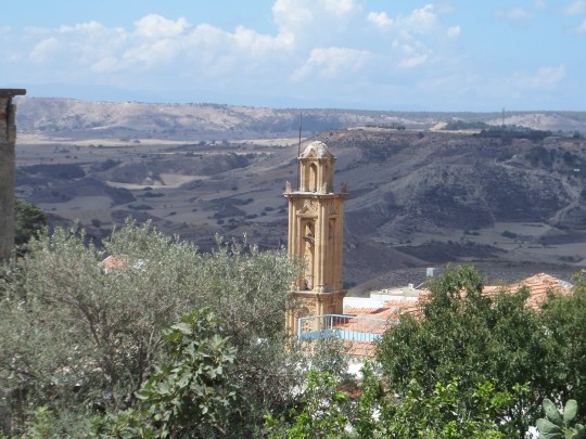 Noord-Cyprus: Voormalige Grieks-Orthodoxe kerk in Kozankoy (foto: René Hoeflaak)