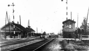 Station Nieuwerkerk aan den IJssel rond 1900 (foto: www.stationsweb.nl)