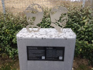 Zandvoort, 28 maart 2015: monument Piers Courage en Roger Williamson (foto: René Hoeflaak)