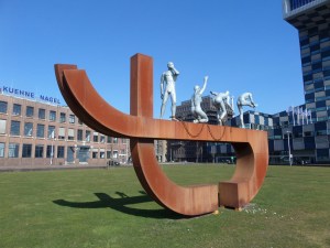 Rotterdam: 8 maart 2015: slavernijmonument aan de Lloydpier (foto: Renéd Hoeflaak) 