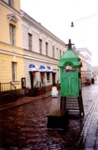 2003: Sofiankatu, de ‘museum’-straat van Helsinki. (foto: René Hoeflaak)