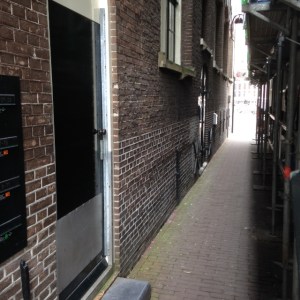 Amsterdam, 21 mei 2016: Vredenburgersteeg (foto: René Hoeflaak) 