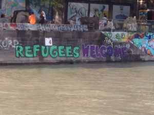 Wenen, 6 augustus 2016: graffiti aan de kade van het Donau Kanaal (foto: rené Hoeflaak) 