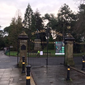 14 januari 2017, Belfast, Noord-Ierland. Ingang Botanic Gardens aan de University Road (foto: René Hoeflaak)